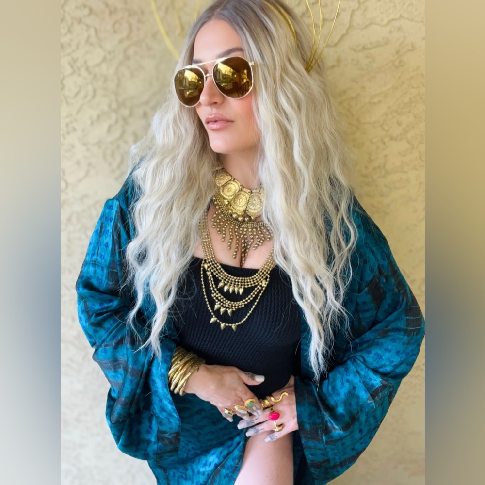 TURQUOISE SMOOTH OPERATOR SILK LUXURY KIMONO - Picture 4 of 13